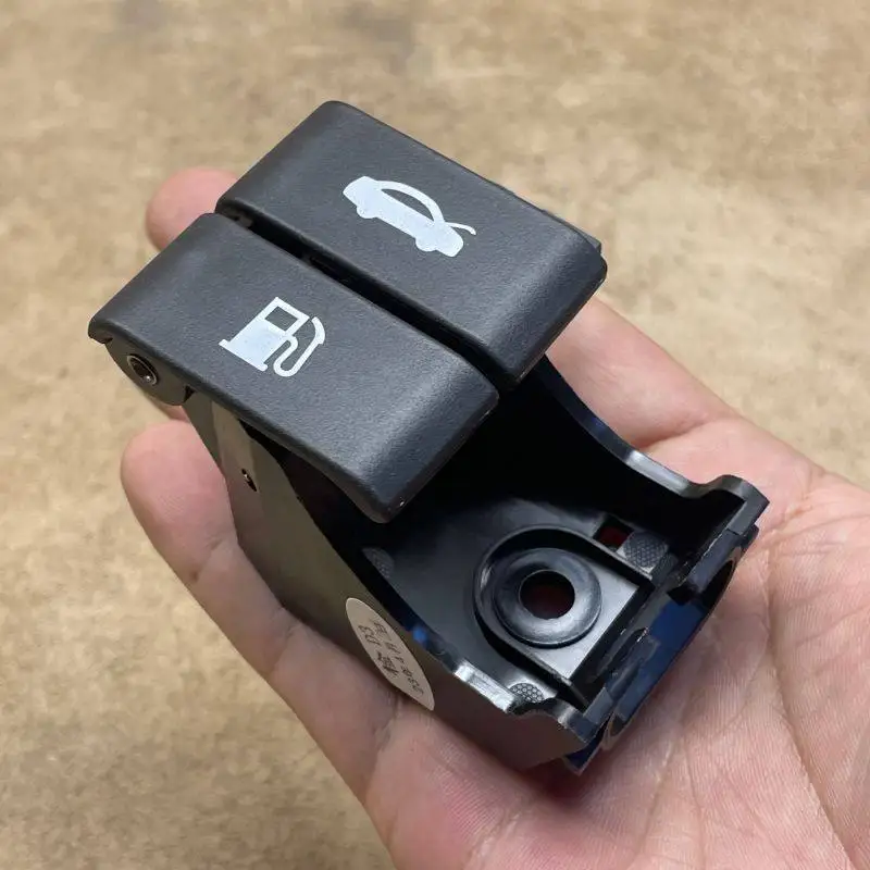 5305200XPW08A 5305100XPW40A Genuine Fuel Tank Cap Buckle Assembly for Great Wall Poer Commercial Passenger Use