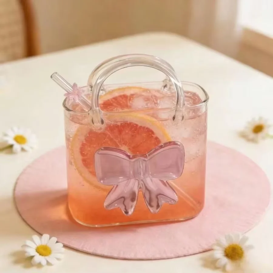 Creative Handbag Shaped Glass Cup, High Borosilicate Cocktail Glass with Bow Design, Transparent Drinkware with Straw