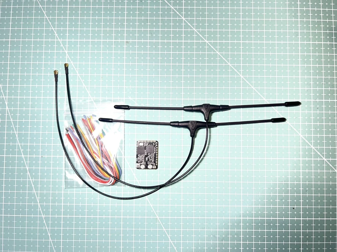 INStock TBS Team BlackSheep Crossfire Diversity Nano Receiver V2.0 RX CRSF 915/868Mhz نظام راديو طويل المدى RC #4