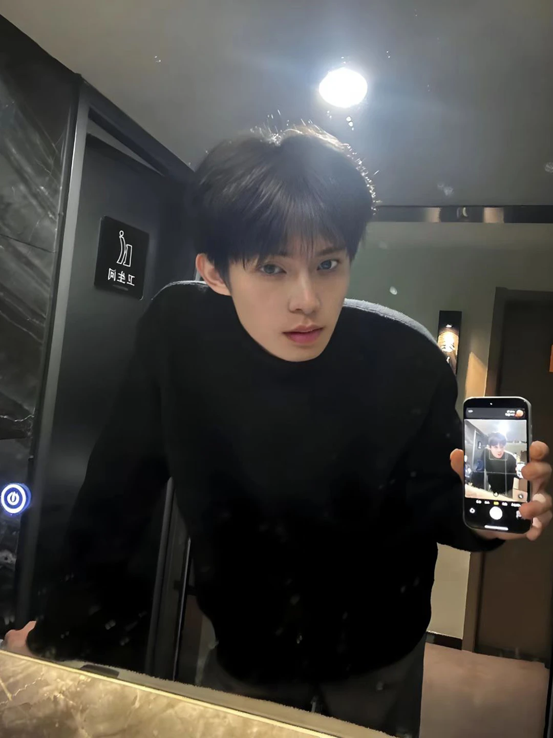 

Мужской свитер с высоким воротником, на флисовой подкладке, утолщенный, мягкий, вязаный, для зимы, повседневный, комфортный, теплый, молодежный, для ношения под одеждой