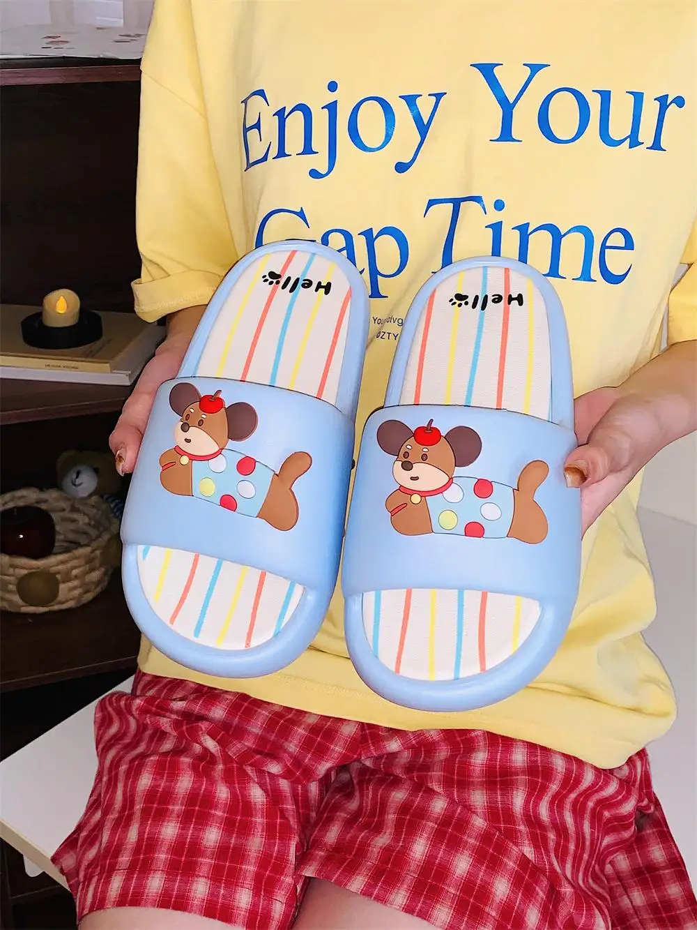 

Летние домашние тапочки с милым дизайном в виде маленькой собачки, разноцветные, в стиле INS, для мужчин и женщин, уличные, на плоской подошве, с противоскользящим покрытием из ЭВА
