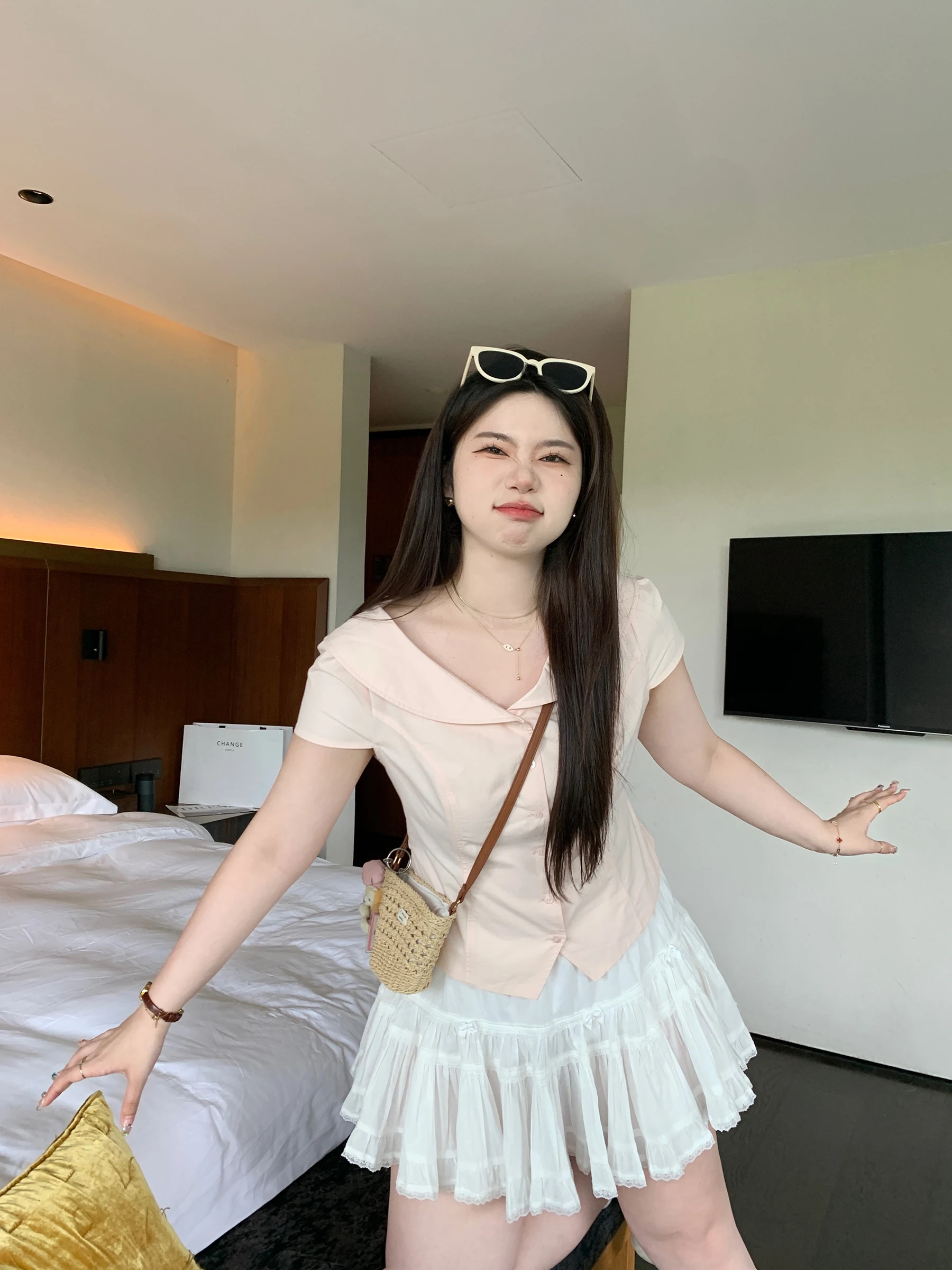 

Женская хлопковая летняя модная рубашка больших размеров с коротким рукавом, розовая, с широким воротником, приталенная, с дизайном «Сакура Солт Сода»