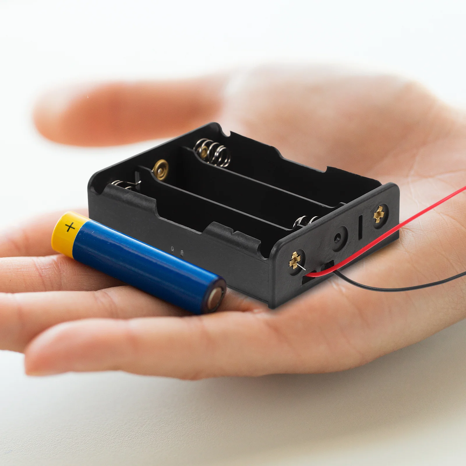 

6Pcs 3 X 3.7V Aa Holder Premium Plastic Case Lightweight Portable Storage with Wire Connector 14Cm Cable Length