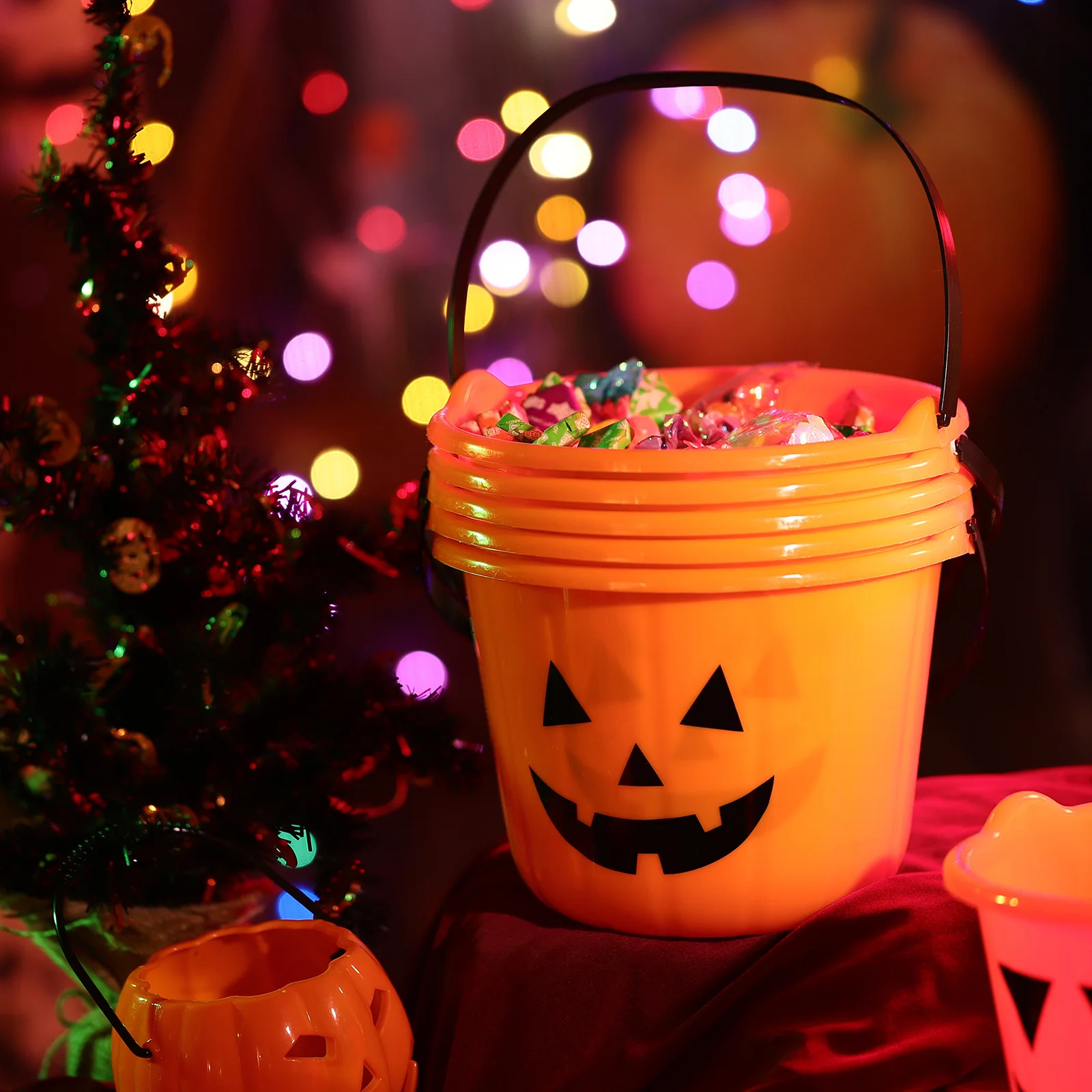 

6pcs Halloween Pumpkin Bucket Orange Trick Or Treat Candy Holder Reusable Party Favor Buckets For Kids Decorations Halloween