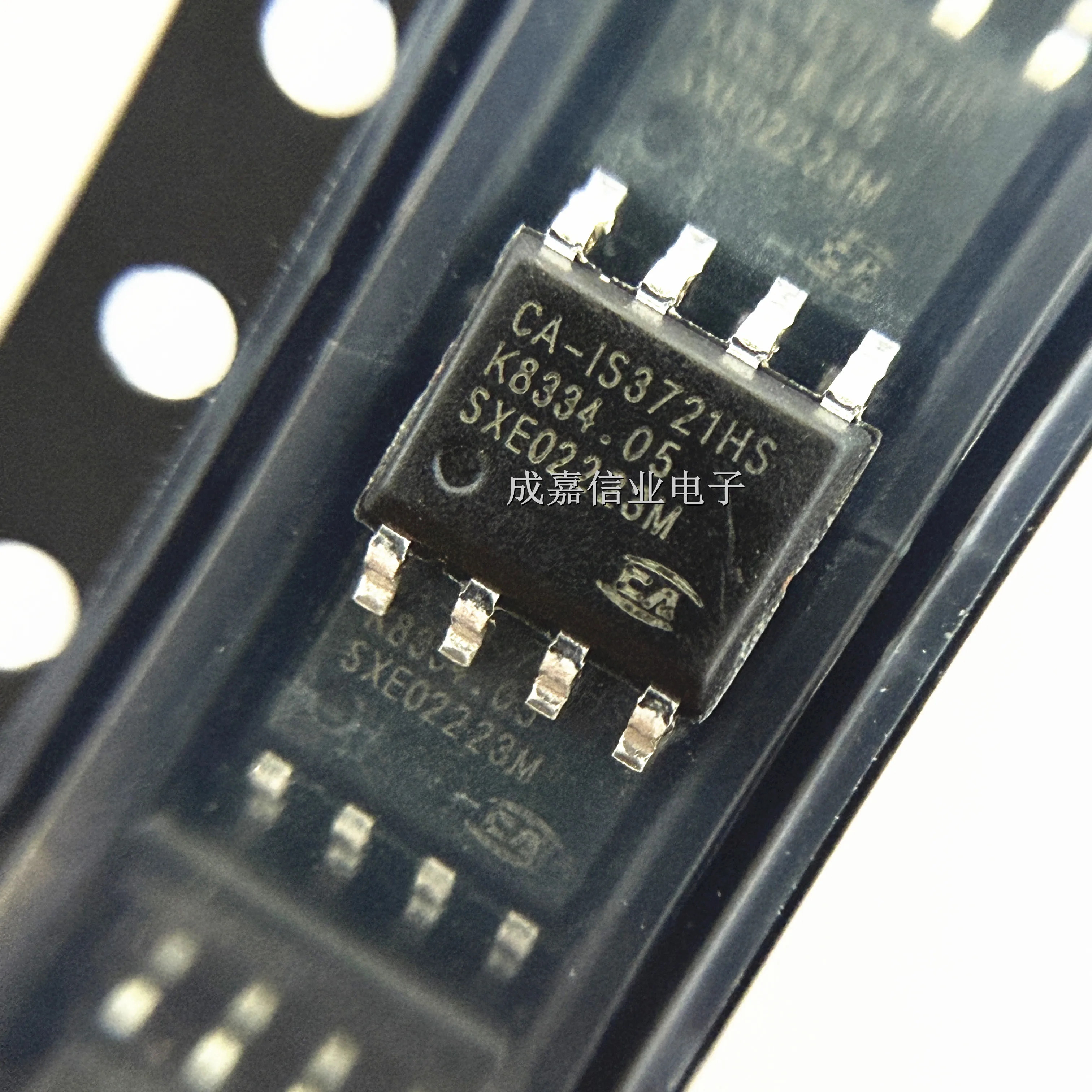 10pcs/Lot CA-IS3721HS SOP-8 High Speed Single/dual Channel Digital Isolator Operation Temperature;-40℃~+125℃