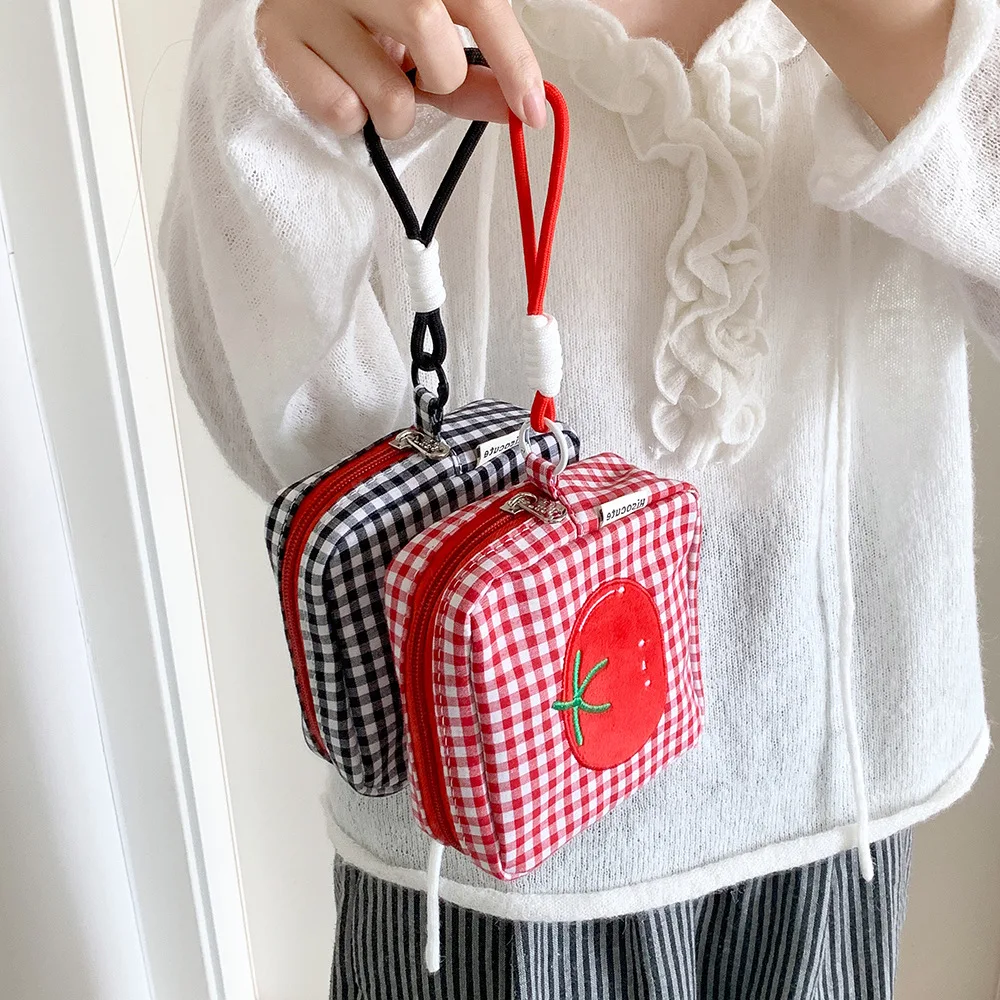 Korean Style Tomato Plaid Makeup Bag Sanitary Napkin Storage Pouch for Students High Appearance Lipstick Earphone Organizer Bag