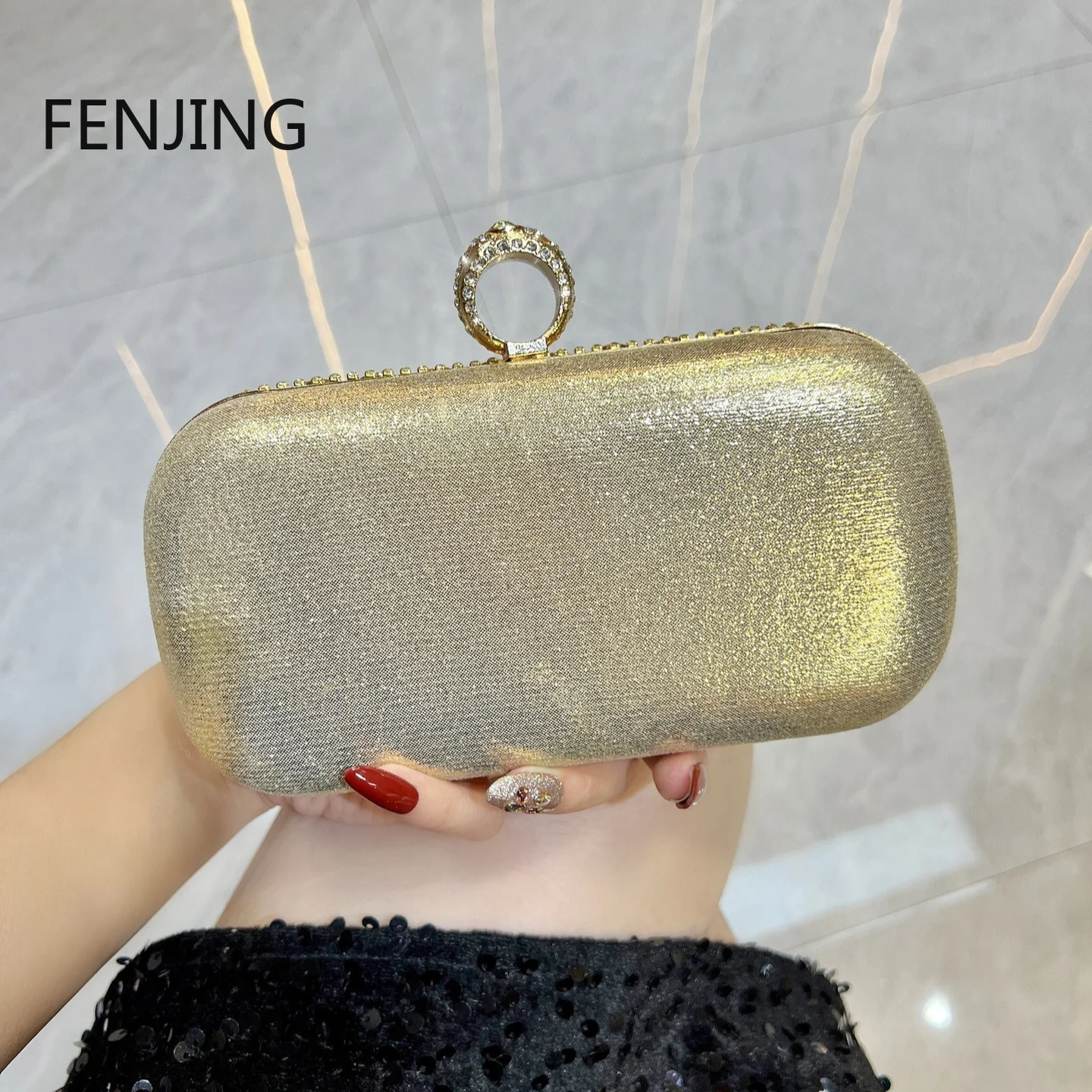 Women Luxury Rhinestone Heart Decor Clutch Bag Elegant Finger Ring Handle Evening Bag Wedding Party Shoulder Crossbody Handbag view 2