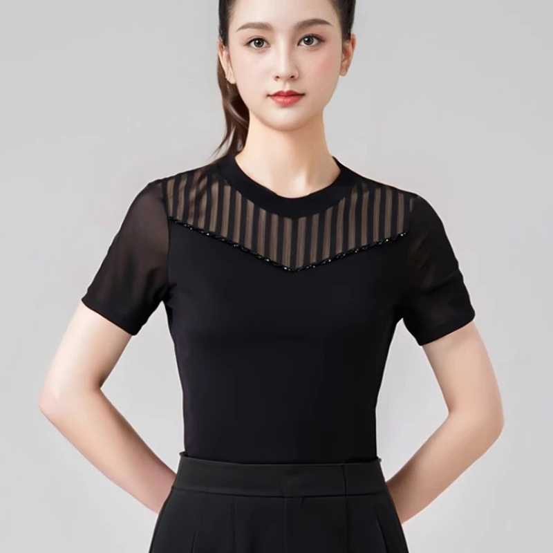Fashion Senior Comfortable Slim New Latin Dance Clothes Female Mesh Splicing Short-sleeved Blouse Modern Dance Practice Clothes！