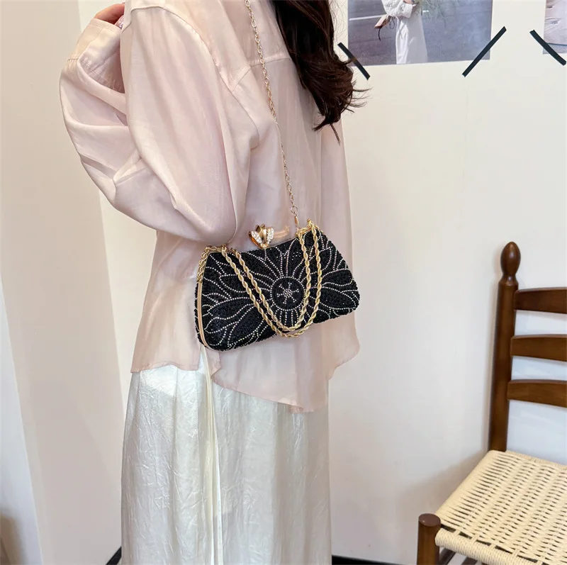 2026 New Cross-Border Diamond Embellished Qipao Evening Bag Chinese Style Formal Dress Handheld Single Shoulder Chain Bag