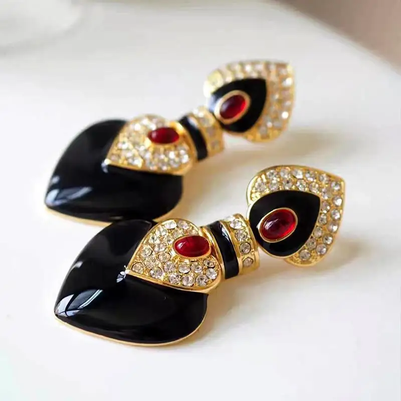 

Vintage Fashion 14K Gold Black Agate Heart Ruby CZ Ear Drop Dangle Actresses Earring Turkey Byzantium Heart Jewelry Women Gift