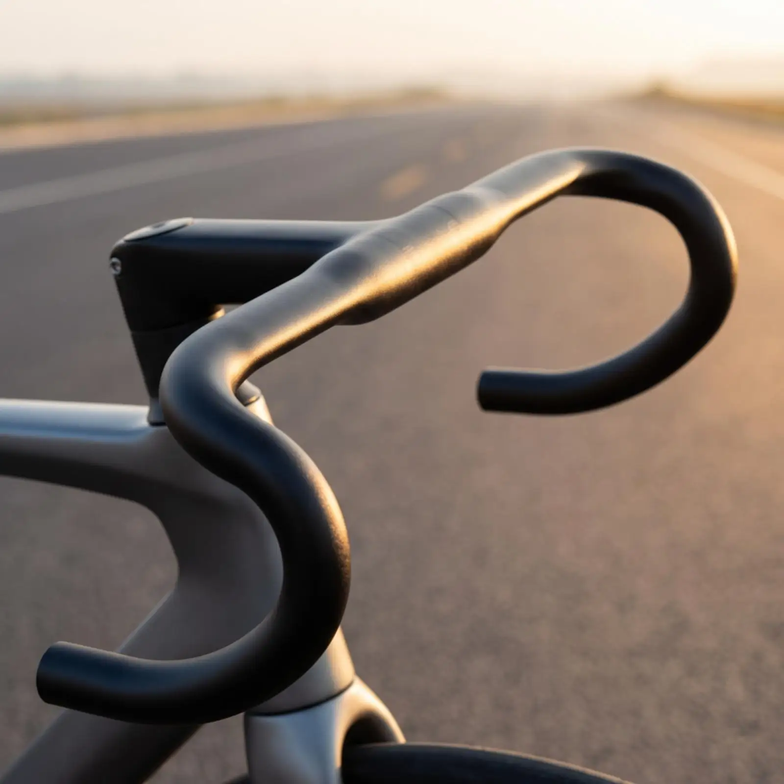 Sleek Low Profile Road Handlebar Aluminum Alloy 25.4mm for Speed Cycling Town Commuter Custom Build