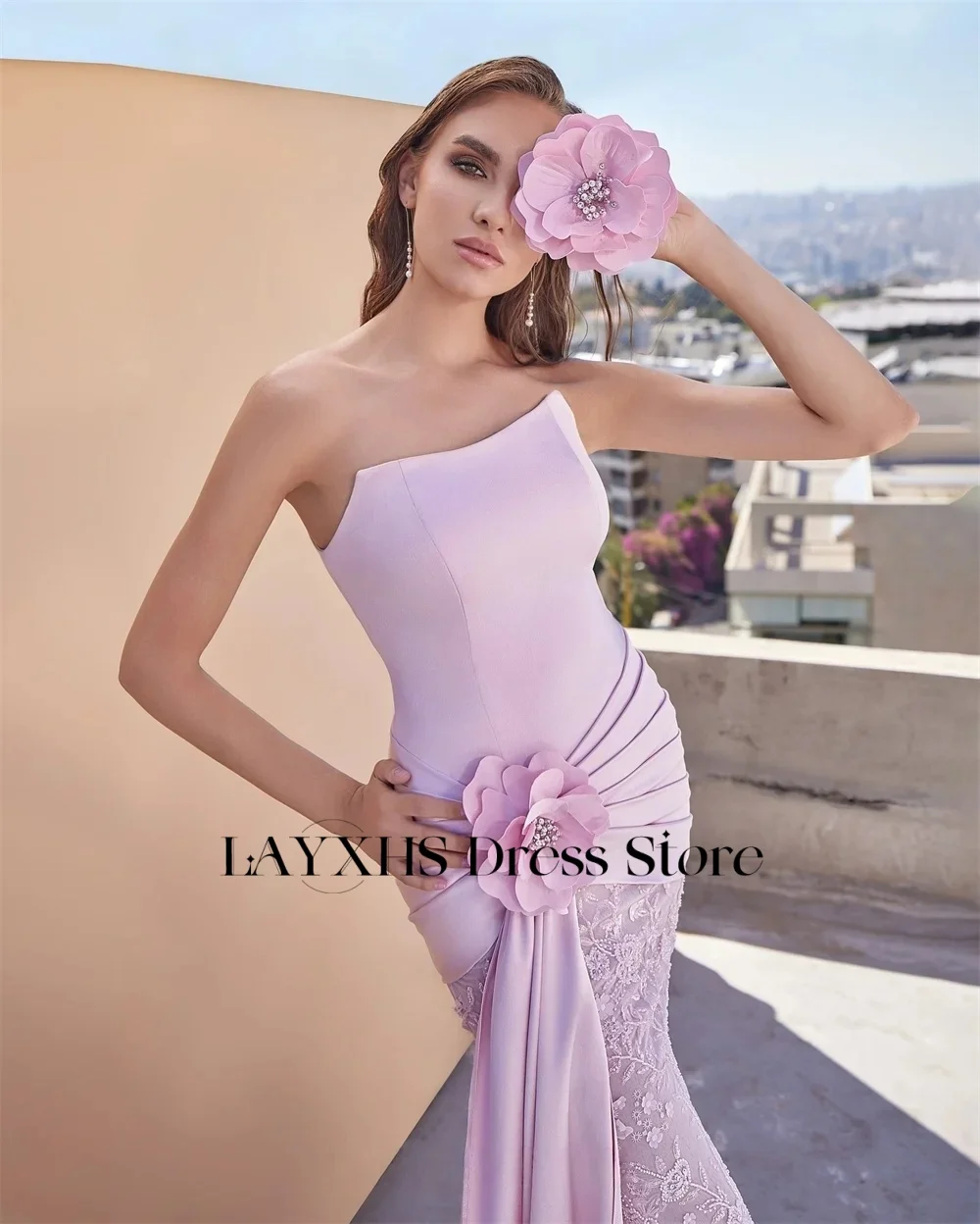 LAYXHS Simples Renda Sereia Vestidos de Noite Rosa Strapless Flores Plissado Vestidos de Baile Personalizados فستانmavera