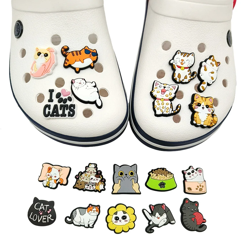 1/18 piezas de dijes de PVC suave para zapatos, con diseños de gatos de dibujos animados lindos (gato naranja gordo, gatito blanco gris, bola de hilo), accesorios DIY para sandalias y chanclas