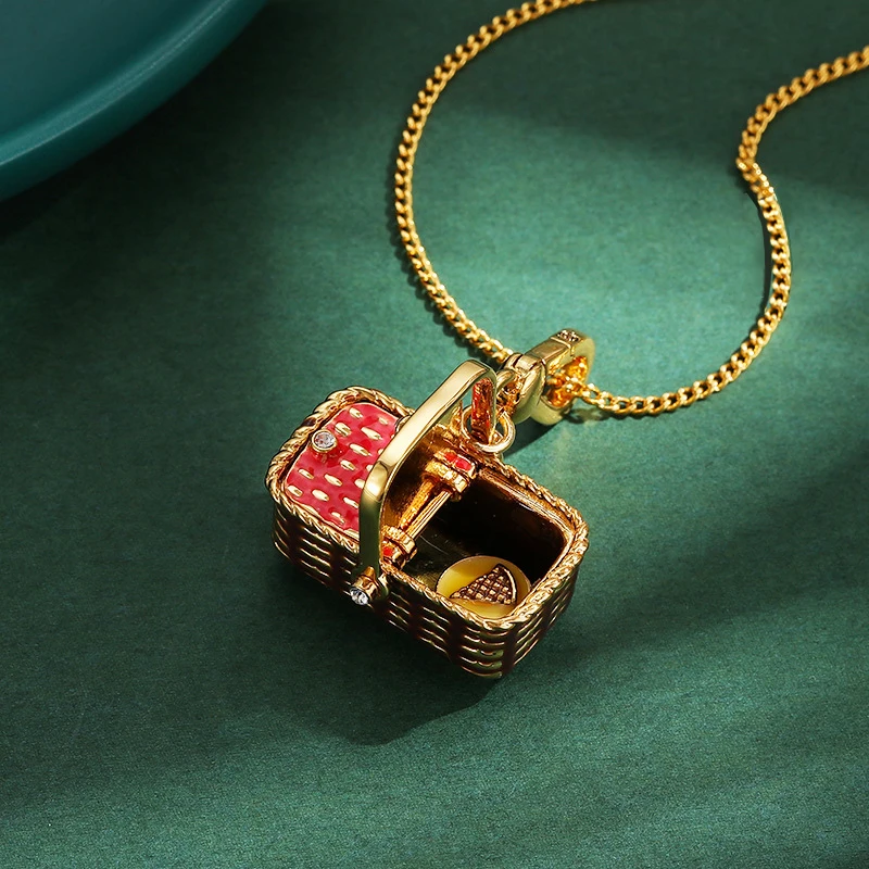 1Pc Exquisite Enameled Picnic Basket Pendant,Bamboo Woven Handbag Keychain Necklace,Girls Creative Fashionable Sweater Decor