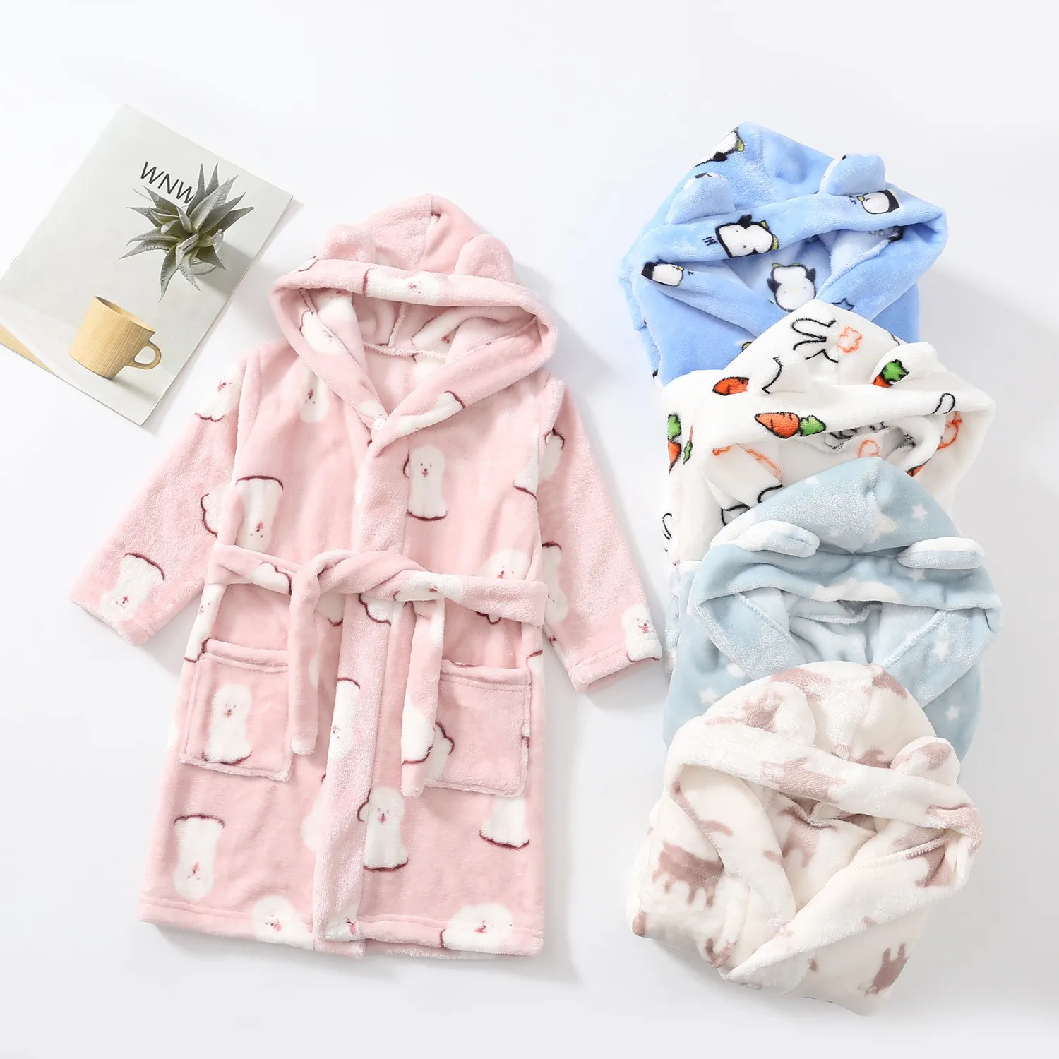 2024 Kids Cartoon Robes Winter New Boy And Girls Bathrobe Sleepwear Robe For Children Flannel Hooded Pajamas Baby Home Clothing