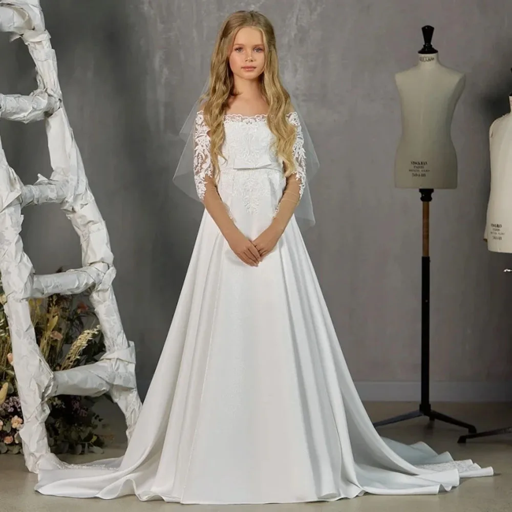 

2024 Flower Girl Dress For Wedding Off Shoulder White Satin Lace Appliques Long Sleeves Kids Birthday Party Princess Ball Gown