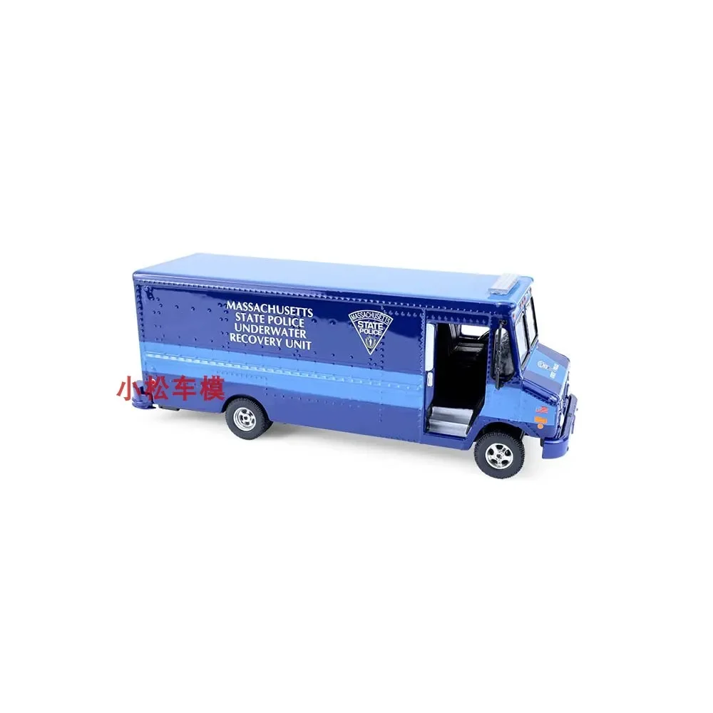 

GreenLight 1:64 2019, Step Van Massachusetts, полиция, подводное восстановление 33260-C, имитация микромобиля из сплава, подарочная игрушка