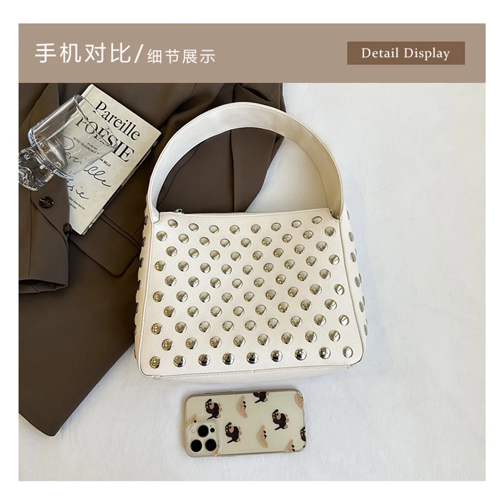 Хит продаж, женская большая вместительная новая повседневная персонализированная модная универсальная сумка на плечо с заклепками в мотоциклетном стиле