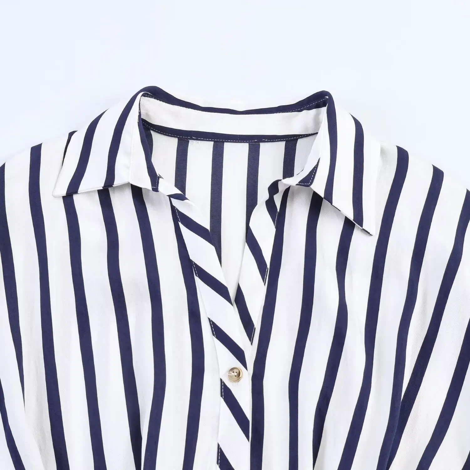 Neues 2026 Damen Gestreiftes Langes Kleid mit Gürtel Frühling Herbst Lässiger Hemdenstil Einreihiges Kleid Mode Freizeit Damenkleid – Detail 6