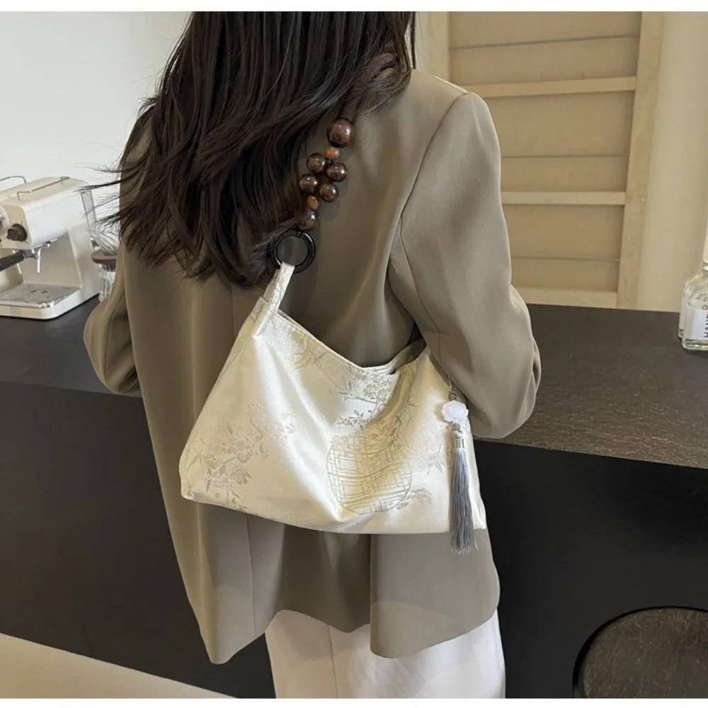 � Mittlere Kapazität ​ Damen-Schultertasche mit Stickerei ​ ​ Ethnische Muster-Stickerei ​ Nähgarn für Handarbeiten ​ ​ Quasten-Anhänger-Tasche ​ – Detail 18
