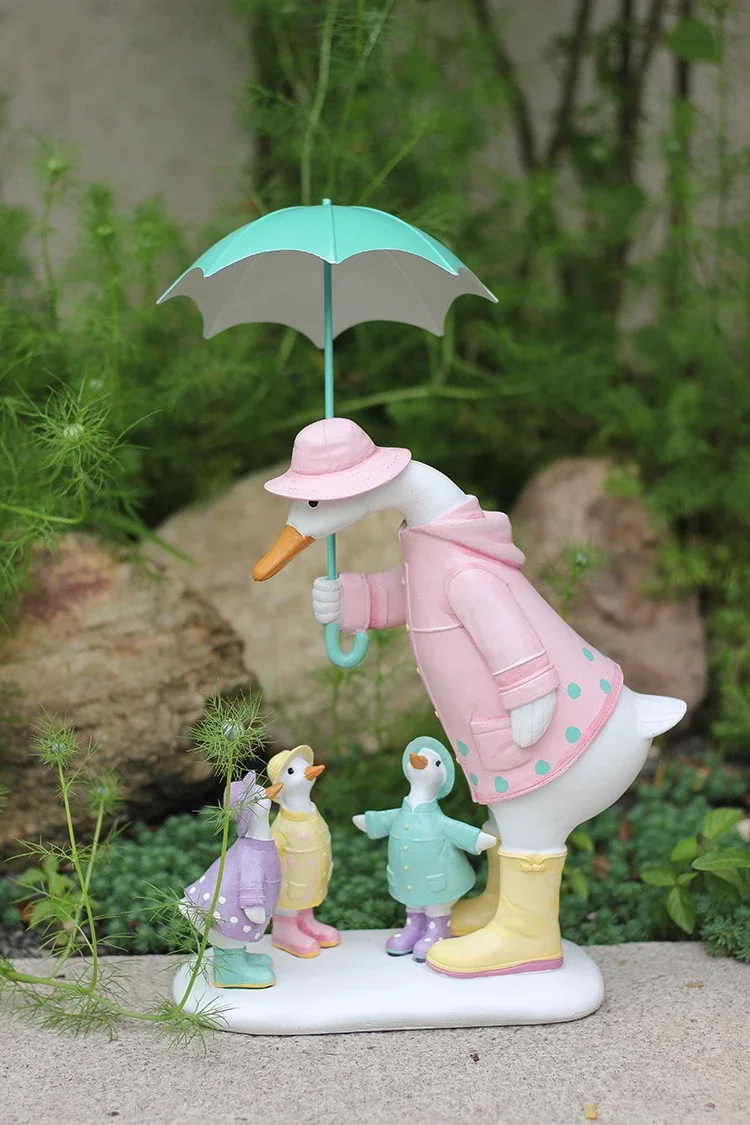 Duck Family White Animal Sculpture, Resin Crafts Miniatures Figurine, Pastoral Cute Garden, Balcony Decoration