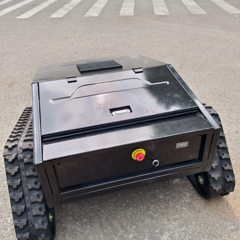 

Customized zero-turn intelligent remote control lawn mower by the manufacturer, with a 45° climbing ability