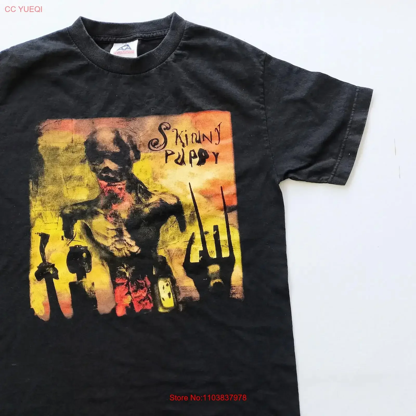 Camiseta Vintage Skinny Puppy Brap Back and Forth Série 3 4 dos anos 2000, tamanho S, Largura 17,5 x Comprimento 26, lavada, confortável e estilosa.