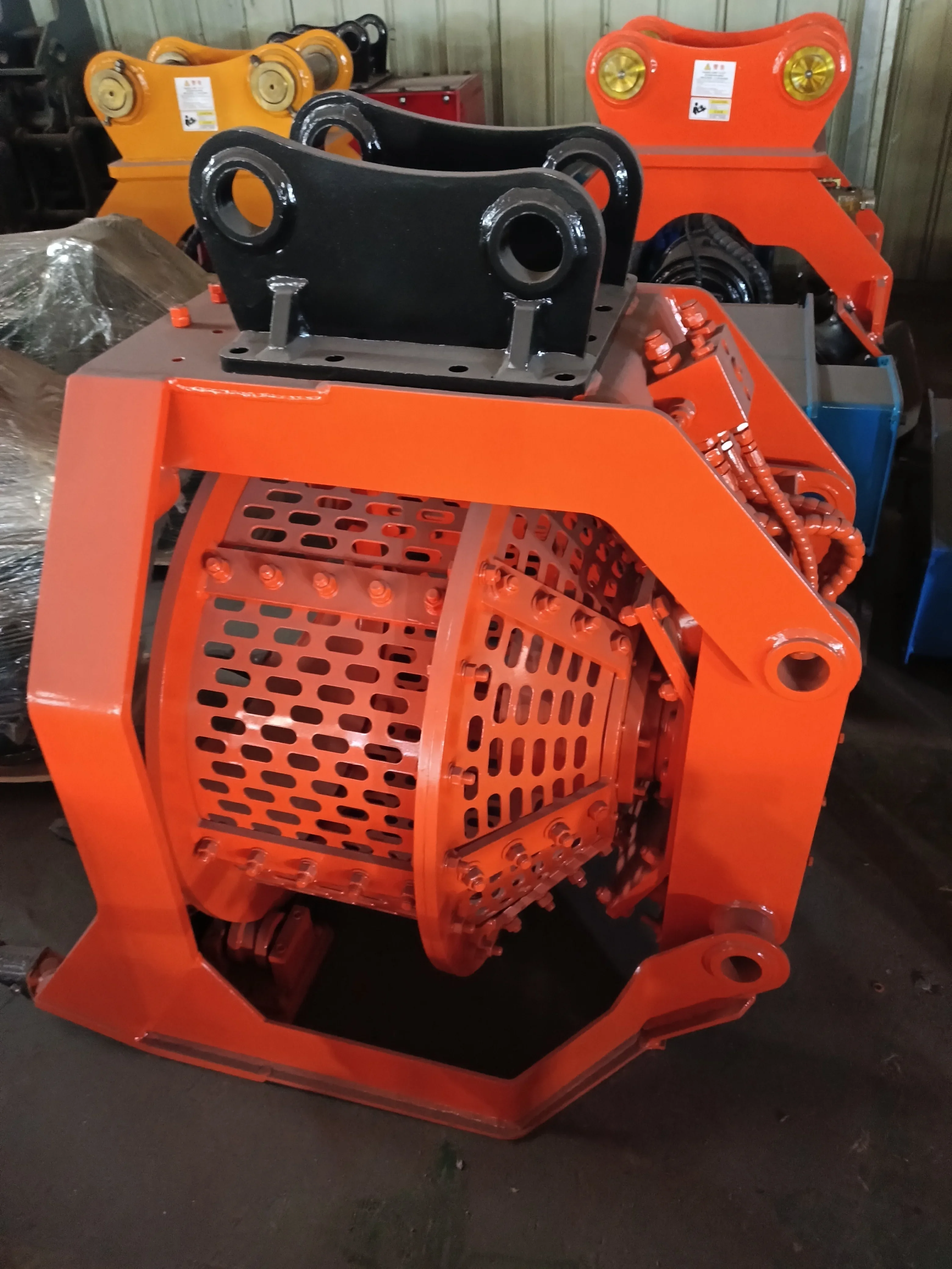 Manufacturer Wholesale Hydraulic Vibrating Screen Bucket Carbon Steel Convenient Excavator Ballast Screening Bucket