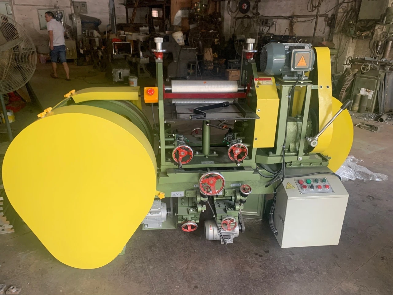 New rubber sheet machine, foam material sheet machine, composite material separation and stratification machine