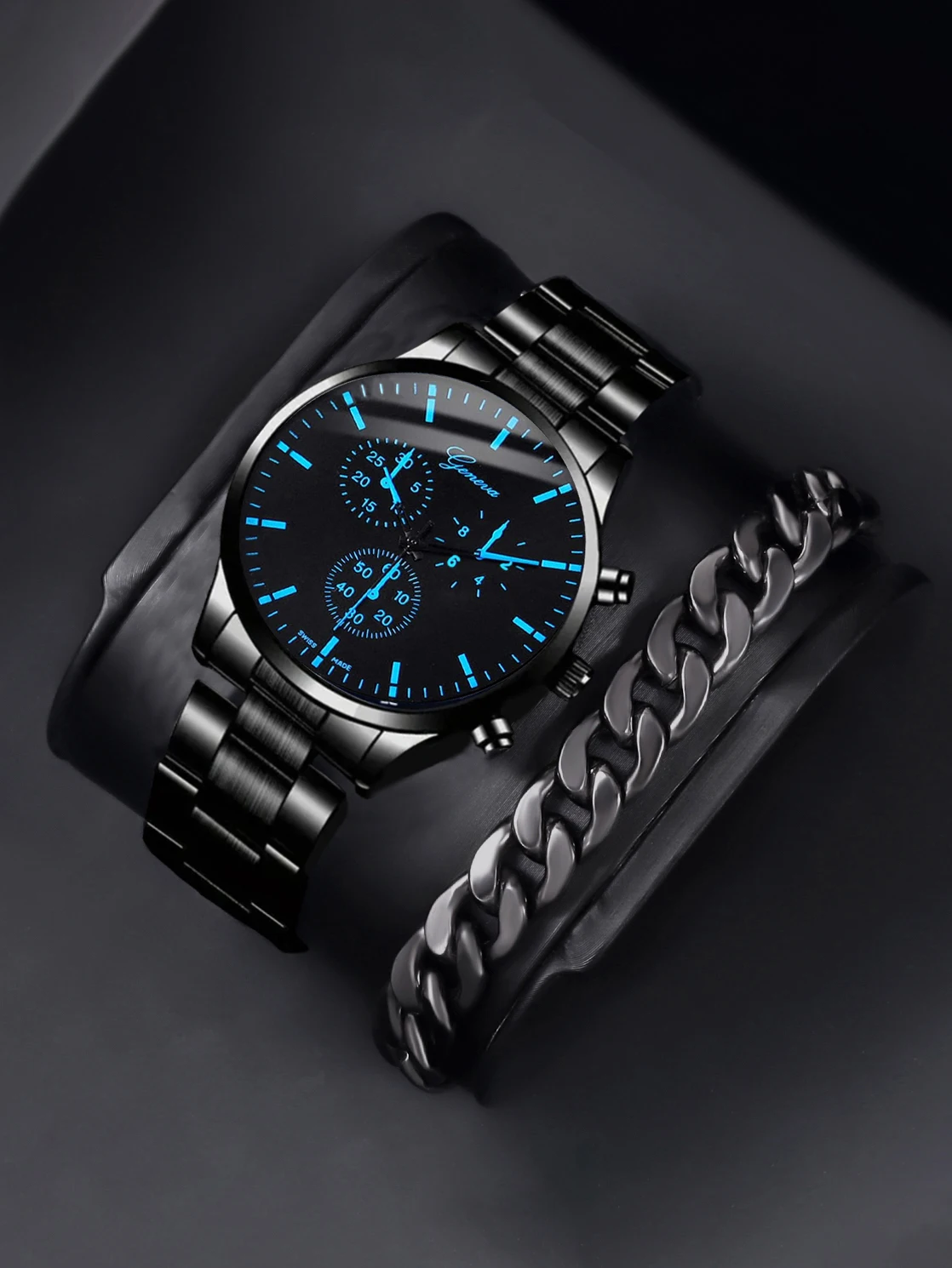 2pcs black scale fashion men's quartz watch and 1 black alloy bracelet set gift