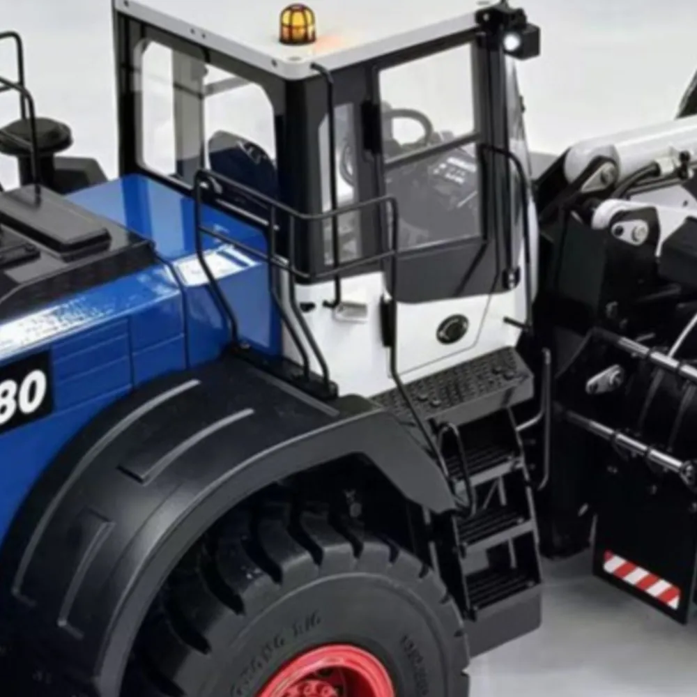 

Металлический радиоуправляемый гидравлический погрузчик WA480 (масштаб 1:14) с блокировкой осей, редуктором ступицы колеса, быстросъемным соединением и пультом Flysky (радиоуправляемая игрушка)