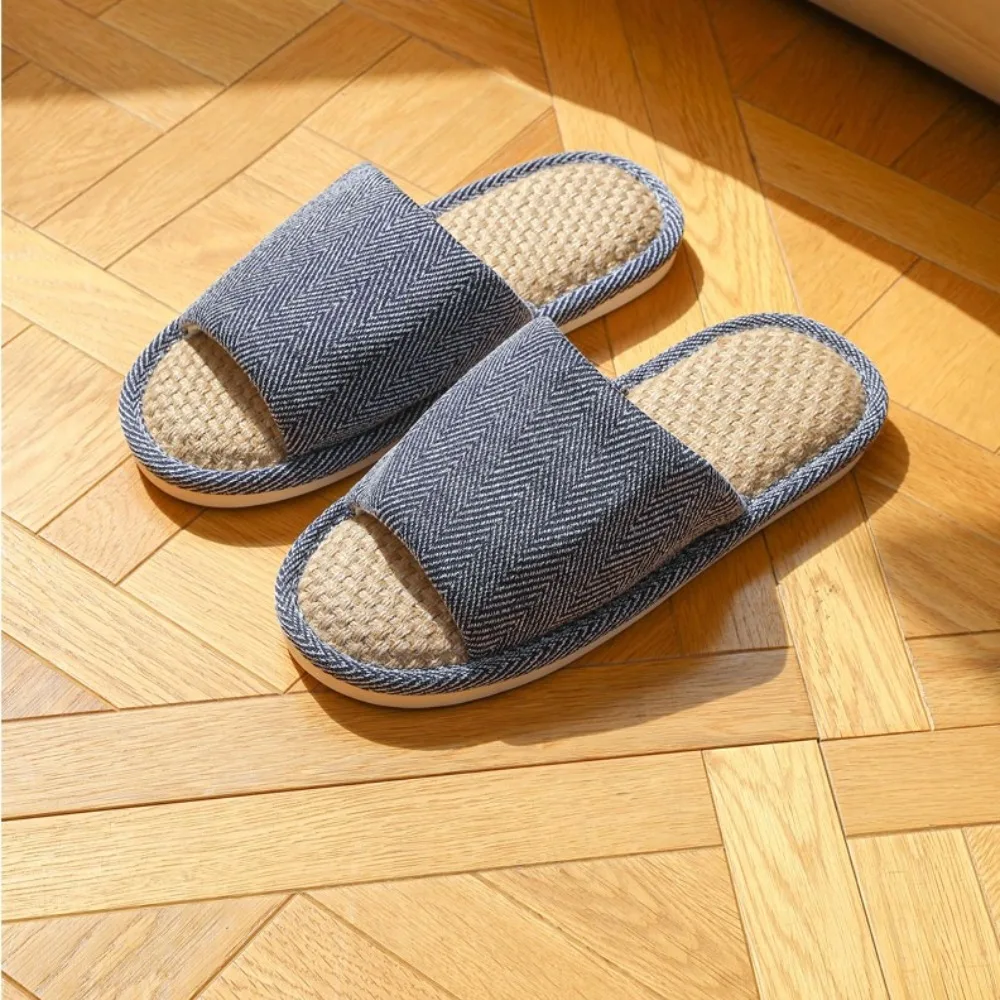

Fashion Style Women Confinement Soft Cotton Slippers Warm Non-slip Plush Home Cotton Slippers Men Winter Couple Cotton Slippers