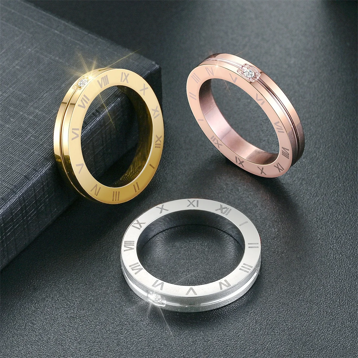 Modischer Damen-Ring aus Edelstahl, luxuriöser Zirkonia, römischer digitaler Braut- und Hochzeitsschmuck, Geschenk