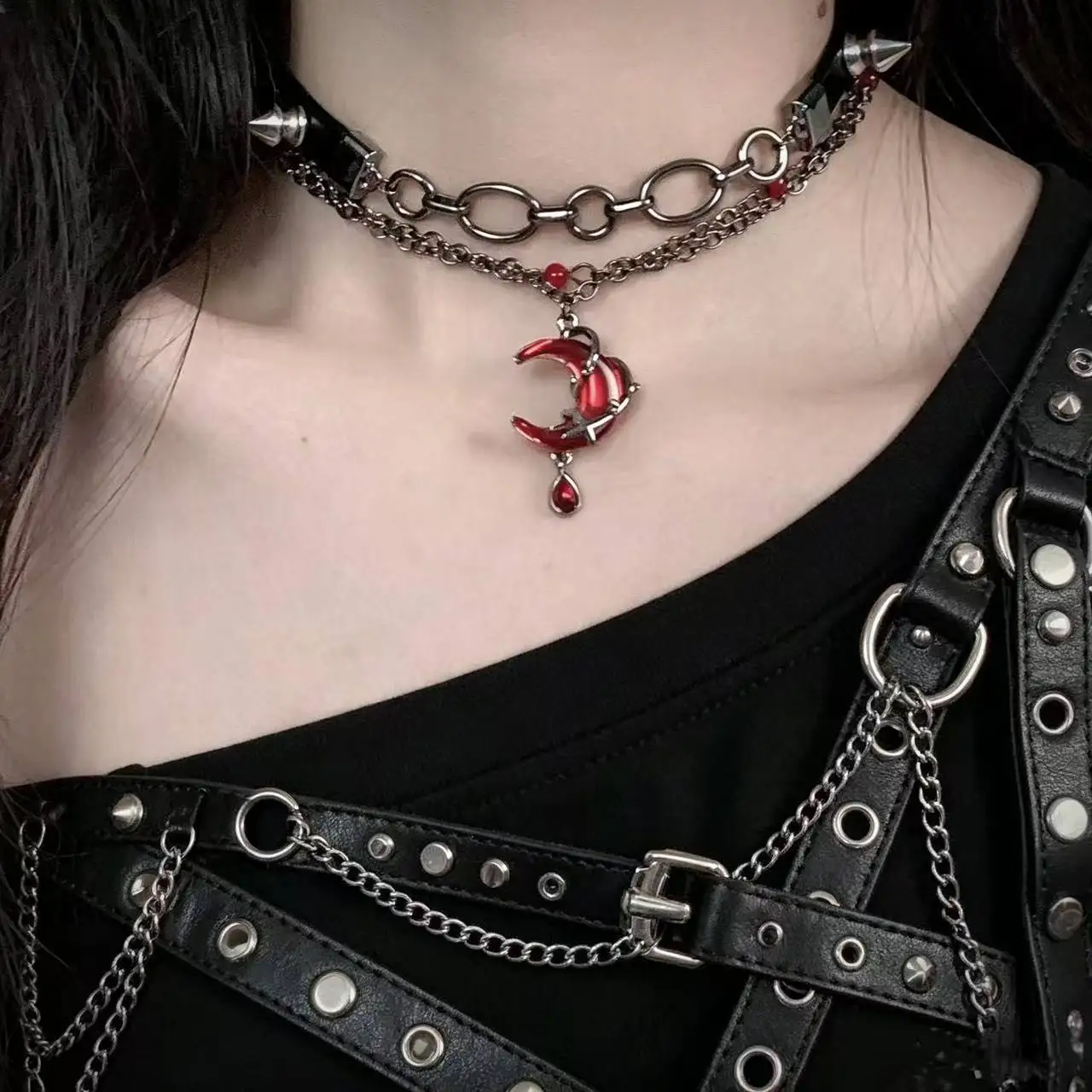 Punk Red Moon Pendent Necklaces for Women Men Gothic Hip Hop Zircon Rivet Multilayer Choker Necklaces Y2K Jewelry Accessories