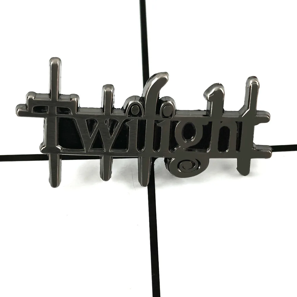 Twilight Classic Film Television Novel Logo Brooch Vampire Love Series Badge Retro Style Text Metal Lapel Pin Bag Accessory Gift