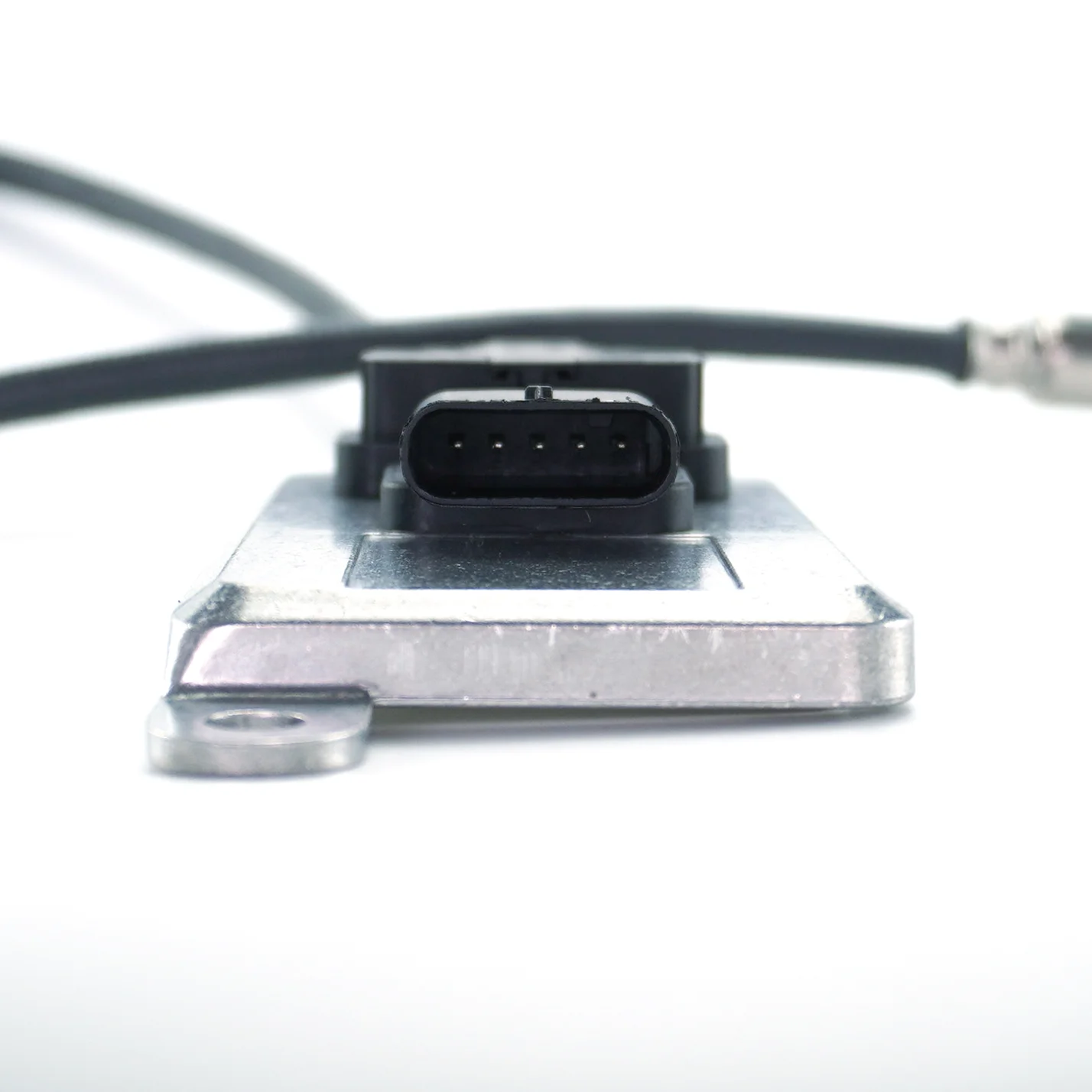 

5WK96714 Nox Sensor For CUMMINS Top Stability Nitrogen Oxide Sensor Excellent Quality Good Price Auto Car Parts 5WK9 6714