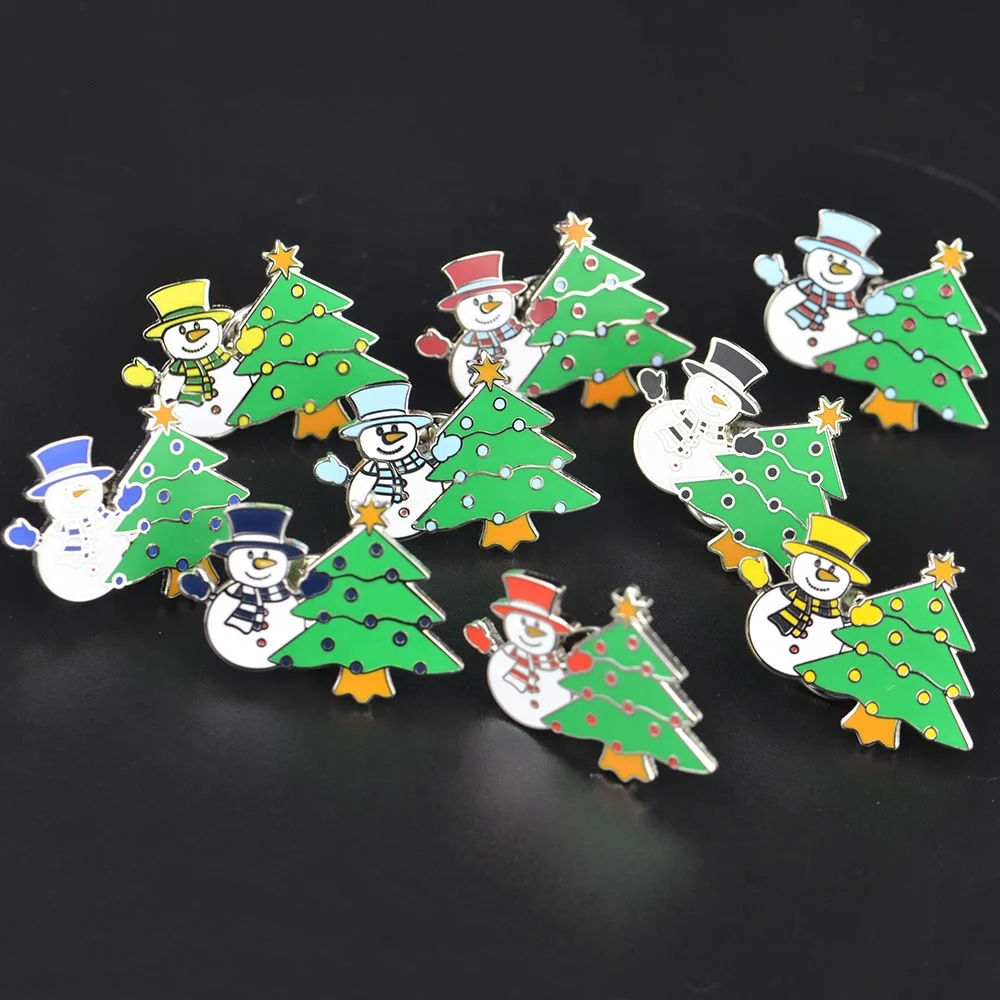 New style Enamel Pin metal badges  hot sales Santa badge pin cheap Christmas tree badge custom  christmas badge Christmas Gift