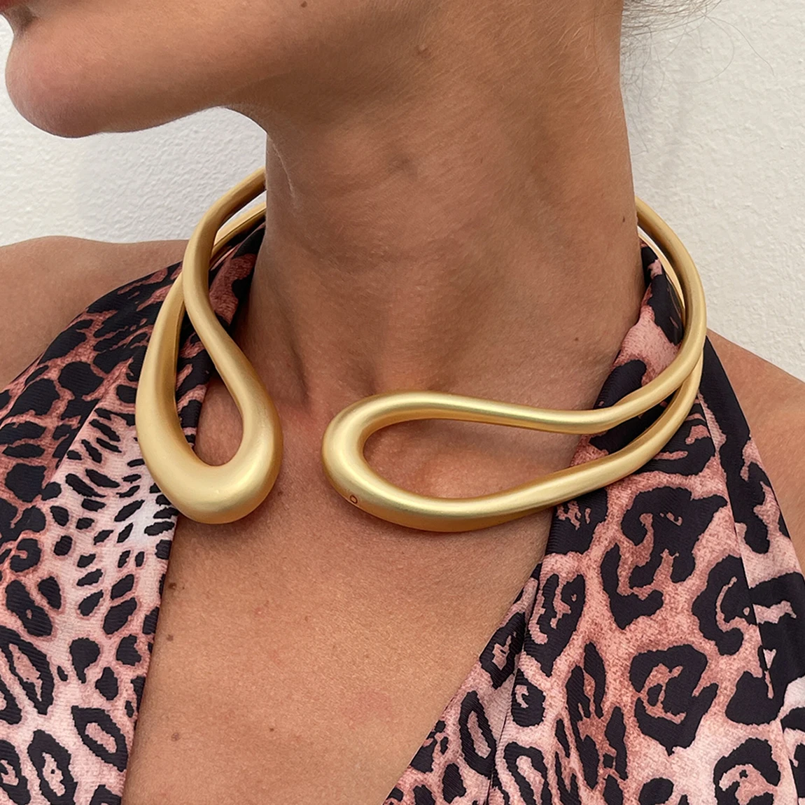 Salircon Exaggerated Geometric Twisted Double Layer Chokers Necklace Women Punk Luxury Heavy Metal Collar Chain Party Jewelry