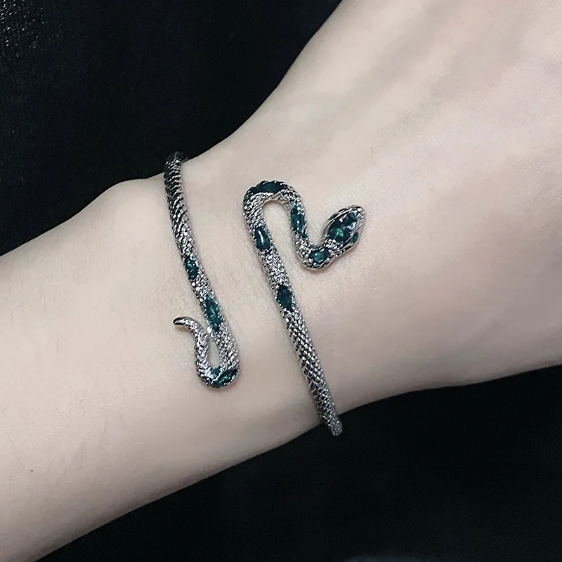 Fashion Red Enamel Drip Oil Snake Shape Bracelet Ring Set For Women Classic Rhinestone Bracelet Office Party Luxury Jewelry Gift