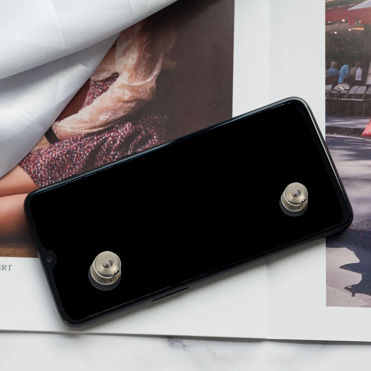 2Pcs Game Button Assistant Gadget High Sensitivity Metal Trigger for Mobile Phone Tablet Shooting Targeting Controls Easy