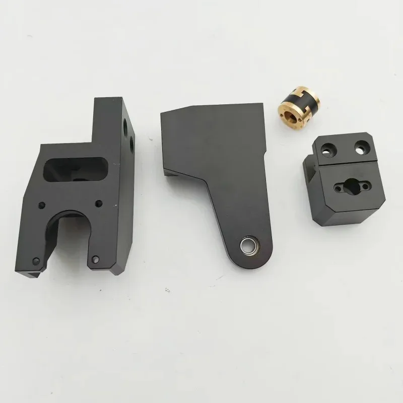 

V-Minion Alpha Z Axis Enhancement Kit – CNC Aluminum Z Cap, Motor Cage & Decoupler Mount for DIY 3D Printer Performance Upgrade