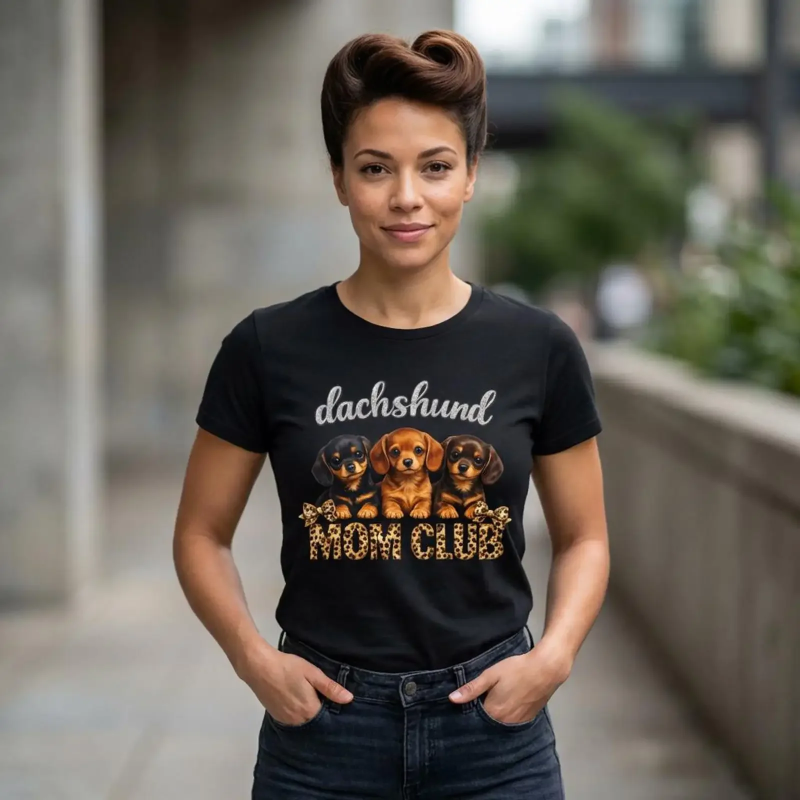 Dachshund Mom Club Leopard Print T Shirt Cute Doxie Puppy Weenie Dog Lover for Mama vintage Washed Stylish Comfortable