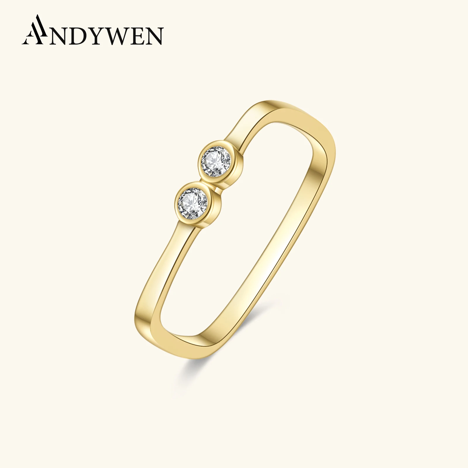 

Женское кольцо из серебра 925 пробы с фианитом