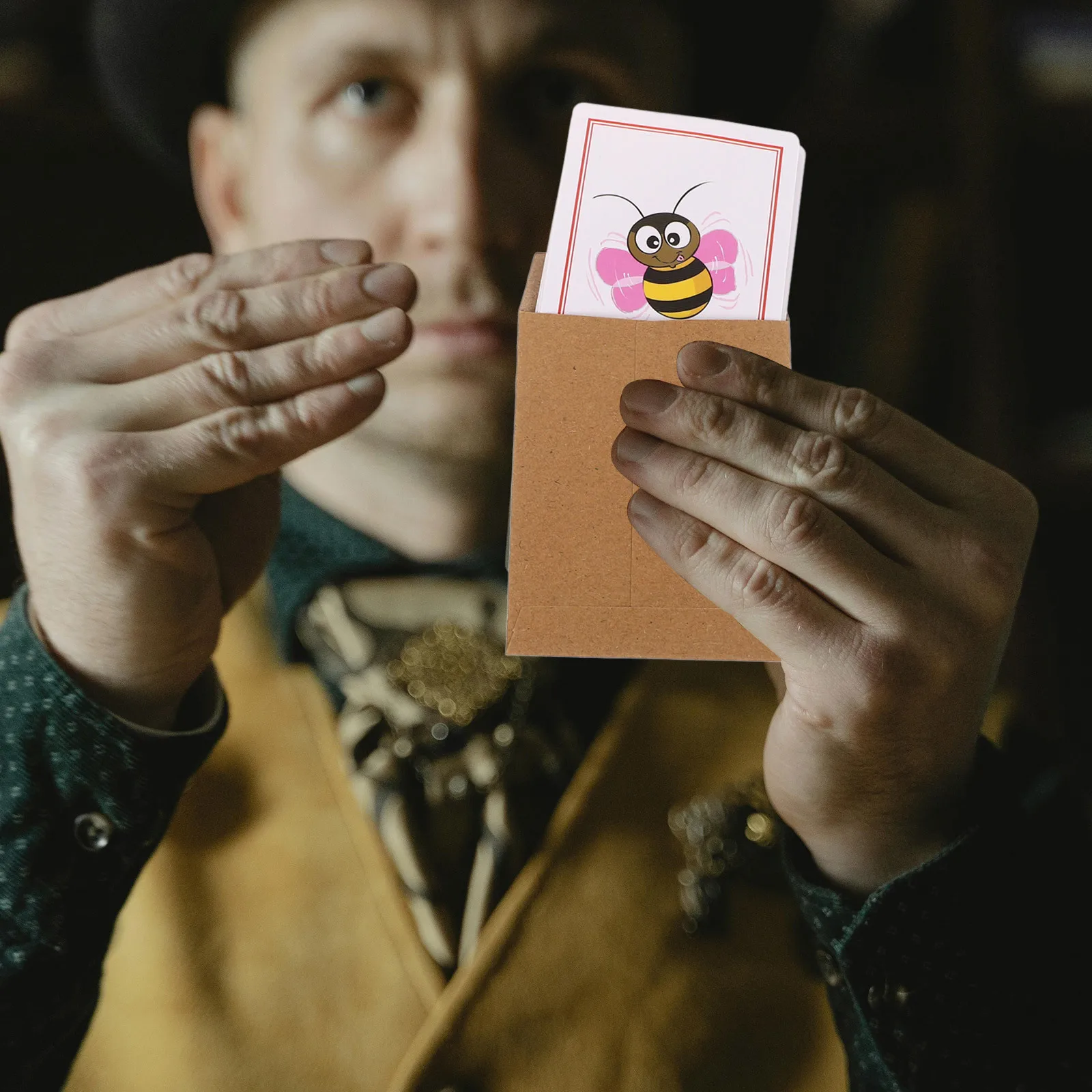 1Set Animal Cards Bio-Sensing Prank Gimmick for Party Favors Game Night Easy Tricks Closeup Street Performance Illusion