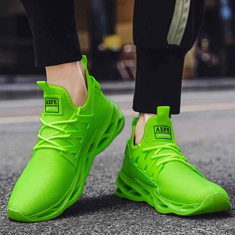 2023 Anti-slip Men Running Shoes Outdoor Breathable Male Walking Shoes Lightweight Sneakers Platform Flexible Men's Tennis 40-47