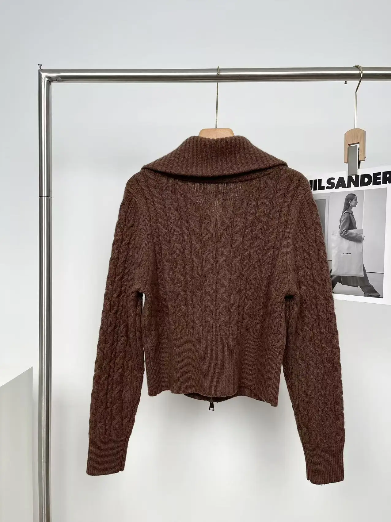 

Women's 2025 Autumn High Quality Linen Pattern Large Lapel Cashmere Knitted Cardigan Sweater