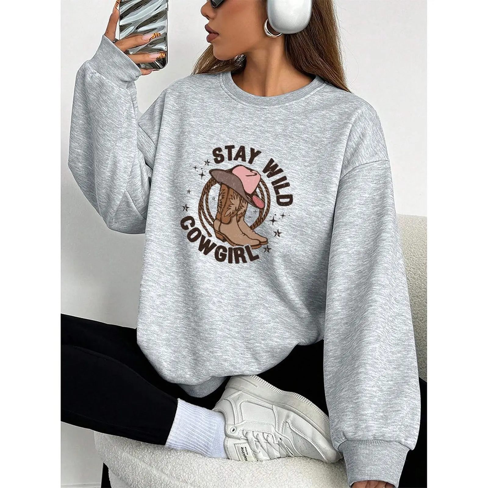 

Women's Sweater O-Neck Sweatshirts Long-sleeved Velvet Winter Casual Fashionable Cowgirl Style Cow Skull Print Sweatshirt