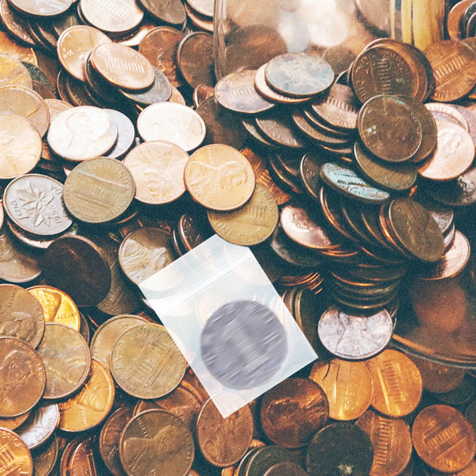 

500Pcs Clear Small Bags Self Sealing Mini Resealable Jewelry Pouches for Storage Coins Chips Small Baggies 1x1