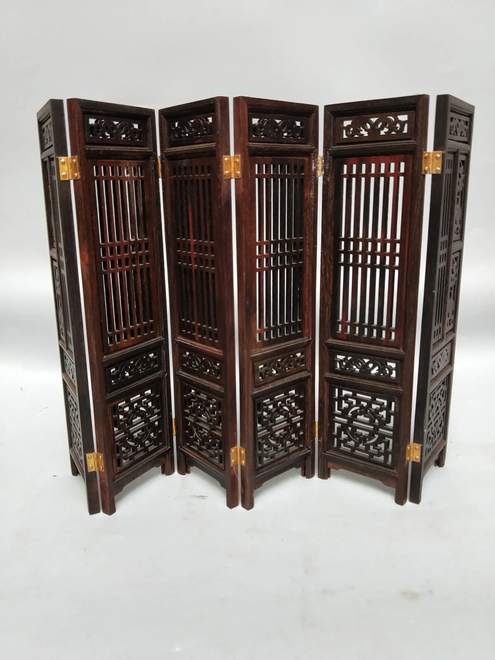 China rosewood suanzhi wood carved flower design small folding screen 9.7