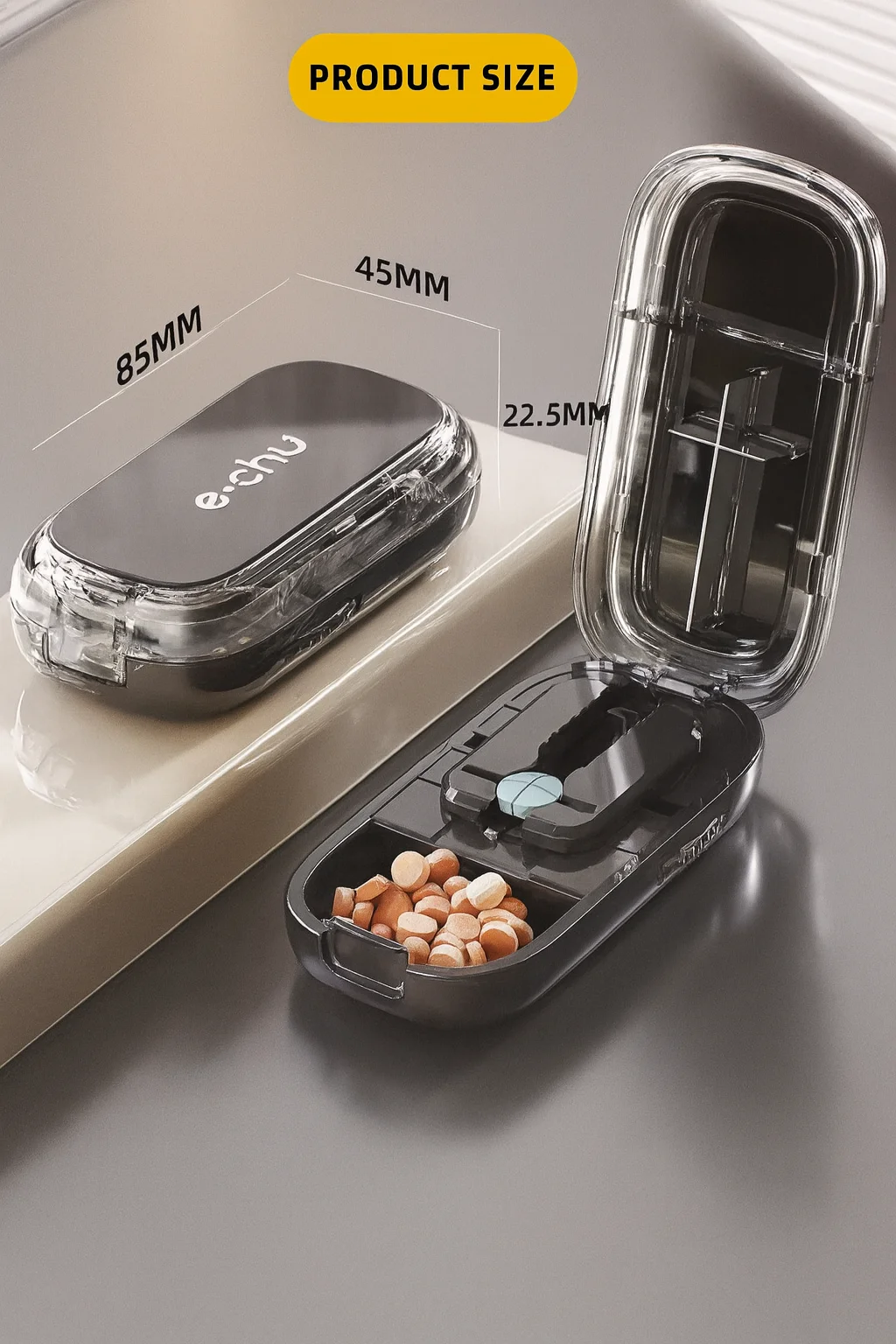 Medicine cutter, medicine divider, quarter medicine cutter, precise medicine cutting, one-to-two cutting, portable medicine box